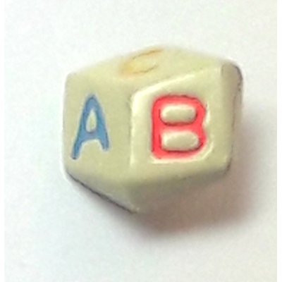 Bouton cube alphabet